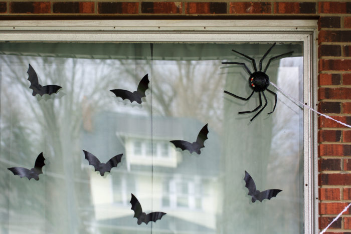 Duck Tape® Bat Decorations for Halloween