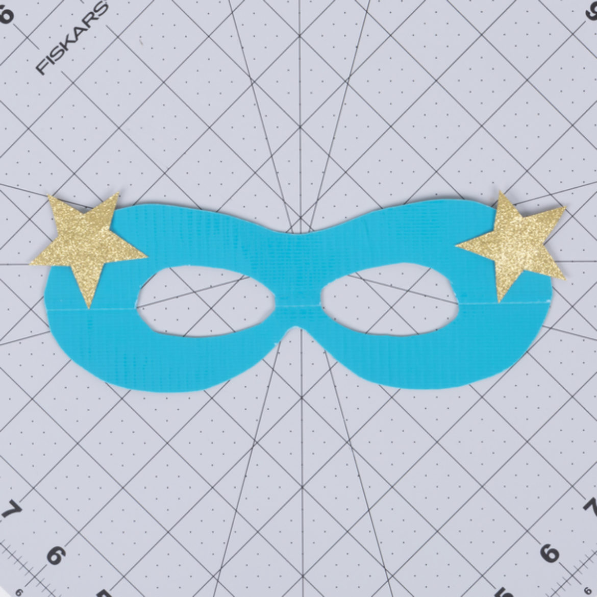 stars made in the previous step attached to the corners of the mask